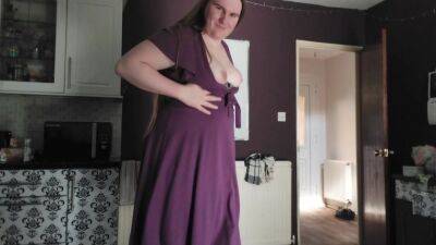 Sexy Trans Bbw In Heels And A Vintage Dress - shemalez.com