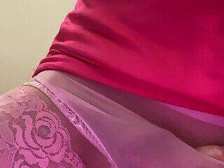 Sissy Playing in Pink - ashemaletube.com